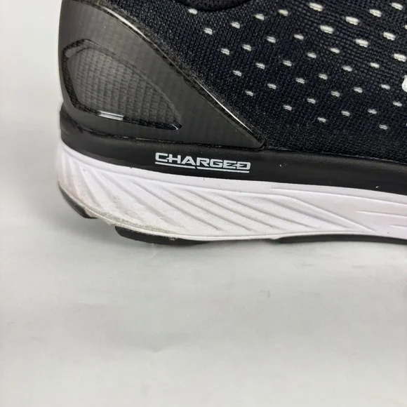 Under Armour, Men's 8.5 Athletic, Charged Bandit 4, Black, Running Sneakers - Picture 2 of 10